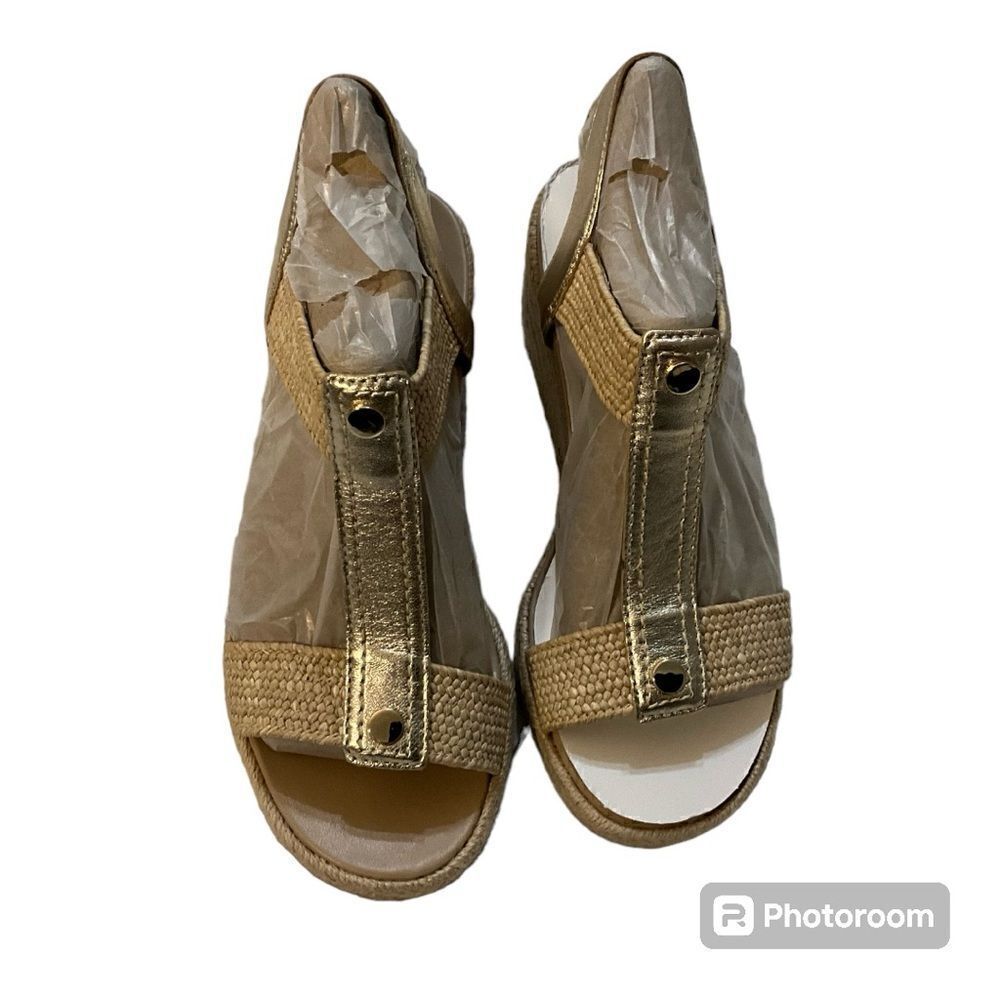 Vionic Calera ankle strap sandal NWOT 7W